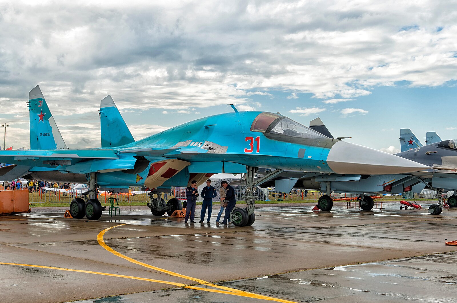 Piloti ruské stíhačky se nechtěně katapultovali v hangáru, oba zahynuli