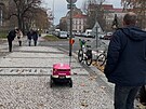 Robotick� voz�tka v Karl�n� bud� rozruch, jsou hlavn� atrakc�. (4. prosince...