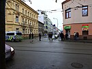 V Mosteck ulici v Brn zemela po napaden noem ena. Podezelho policist...