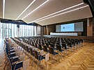 Jiho�esk� univerzita (JU) v �esk�ch Bud�jovic�ch p�estavila novou aulu. (1....
