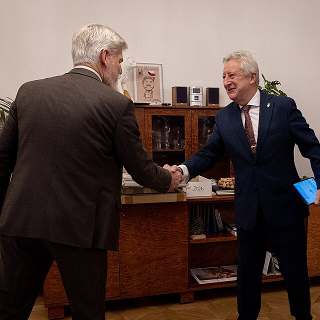 Kandid�t na ministra obrany za SPD Jarom�r Z�na po  p�ijet� u prezidenta Petra Pavla (4. prosince 2025)