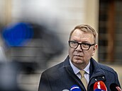 Ale� Juchelka (ANO) odchází po konzultacích s prezidentem Petrem Pavlem. (1....