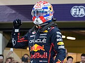 Max Verstappen ze stáje Red Bull se raduje po triumfu v kvalifikaci na Velkou...