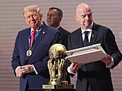 Americký prezident Donald Trump se stal prvním dritelem nové Ceny míru, kterou...