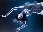 Eva Herzigová se do kalendáe vrací po více ne dvaceti letech.