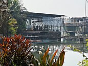 Nejmén 25 lidí zemelo pi sobotním poáru v noním klubu v indickém stát...