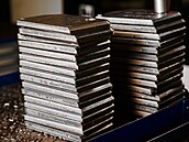 Cena stíbra trhá rekordy. (1. prosinec 2025)