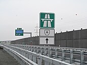 Silni�á�i otev�eli �ást dálni�ního úseku D55 mezi Otrokovicemi a Napajedly....