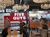 Obchodní d�m Máj