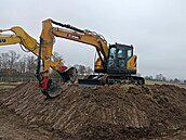 Kopat se u Hr zaalo v úvodu prosince, hotovo má být za ti roky. (3. prosince...