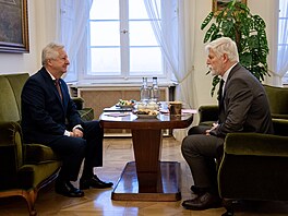 Kandidát na ministra obrany za SPD Jaromír Z�na po p�ijetí u prezidenta Petra...