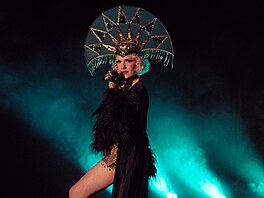 Uhran�ivá. Podmanivá. �arokrásná