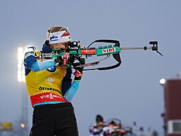 Suvi Minkkinenová na nást�elu ve �védském Östersundu.