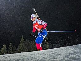 Tereza Vinklárková na trati sprintu v Östersundu.