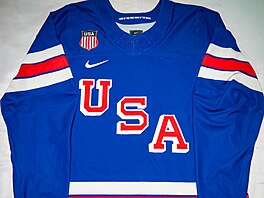 Dres hokejist� USA pro olympijské hry 2026.