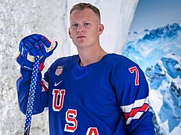 Brady Tkachuk v dresu USA pro olympijské hry 2026.