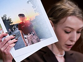 Podvýbor pro p�id�lování finan�ních prost�edk� Senátu USA po�ádá ve Washingtonu...