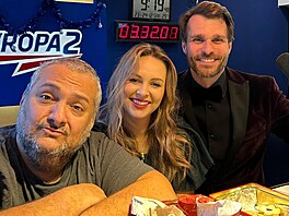 Patrik Hezucký, Katka �íhová a Leo� Mare� p�i vysílání Ranní show