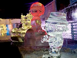 P�es dvacet pohádkových postav vytvo�ených z ledu je k vid�ní v plze�ském muzeu...