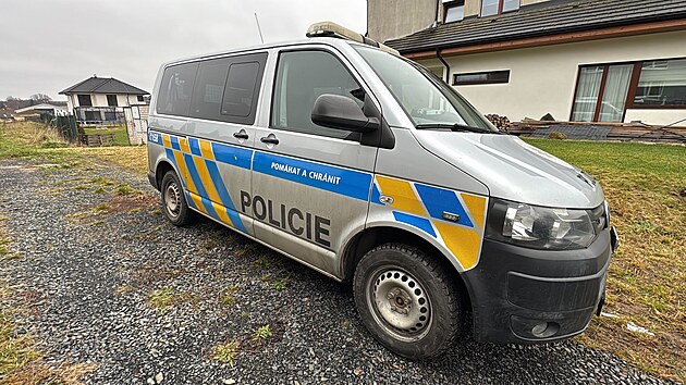 Policie ptrala v Nechnicch u Prahy po zlodjch. (2. prosince 2025)