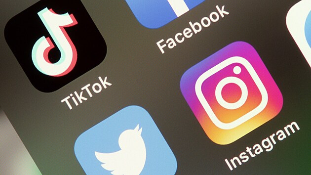 Meta začala v Austrálii vyhazovat děti ze sociálních sítí