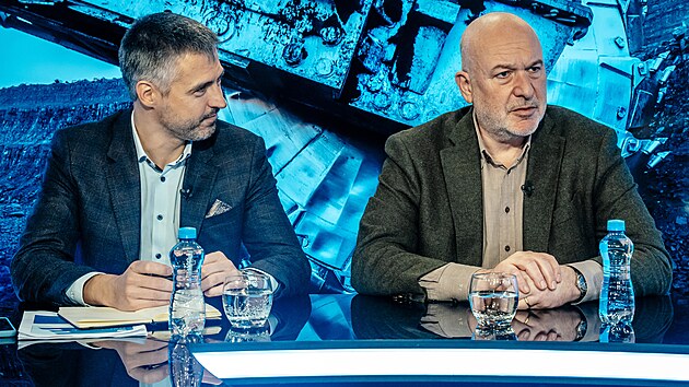 Hosty Kulat�ho stolu na t�ma dekarbonizace jsou Michal Macenauer, �editel strategie EGU, Josef Kotrba, Svaz energetiky �R, Jakub Tobola, obchodn� �editel skupiny Veolia Energie �R a Luk� Kovanda, hlavn�m ekonom Trinity Bank. (2. prosince 2025)