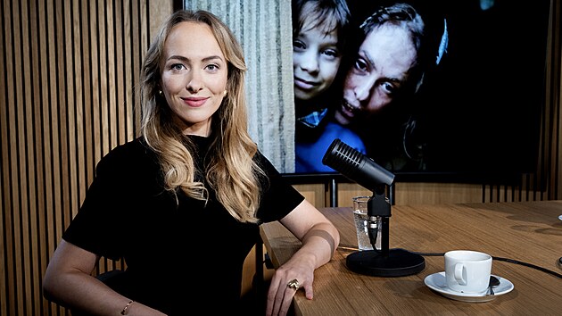 Hostem po�adu Rozst�el je here�ka Elizaveta Maximov�.