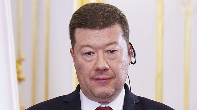 P�edstavitel� parlament� Slovenska, �eska a Rakouska se se�li v Bratislav� na spole�n�m jedn�n�. Na sn�mku Tomio Okamura (SPD). (3. prosince 2025)