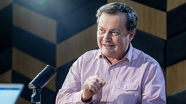 Zn�m stvo�itele bitcoinu. Je to Brit, ��k� autor knihy Zmizen� Satoshi Nakamota