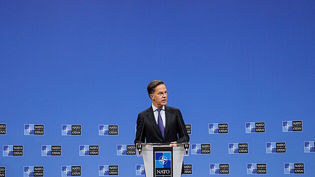 Putin si myslí, že nás přečká, ale my nikam neodcházíme, řekl šéf NATO