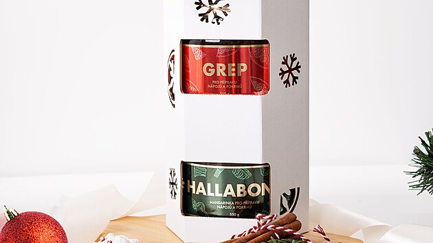 Pro partnera, bratra i otce. Nad�lte sv�m bl�zk�m pod strome�ek d�rek, kter� pot�� nejen chu�ov� poh�rky, ale m� tak� pozitivn� dopad na imunitu. Pr�miov� d�rkov� bal��ky od YUZU spojuj� osv�uj�c� chu� exotick�ch plod� a kouzlo v�no�n� atmosf�ry.