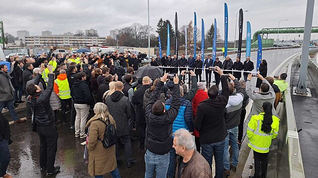 Slavnostn oteven severovchodnho obchvatu Pardubic. (5. prosince 2025)