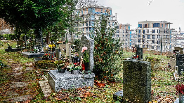 Vstavba novch obytnch dom na Novm Pertn v Liberci pobl krematoria (12. listopadu 2025)