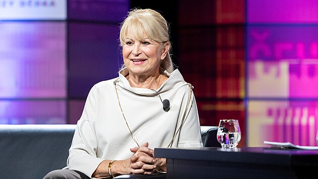 Milada Karasov� v po�adu 7 p�d� Honzy D�dka (9. prosince 2025)