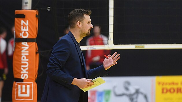 Gençler gibiyiz, Přikryl'in voleybol patronunu kızdırıyor