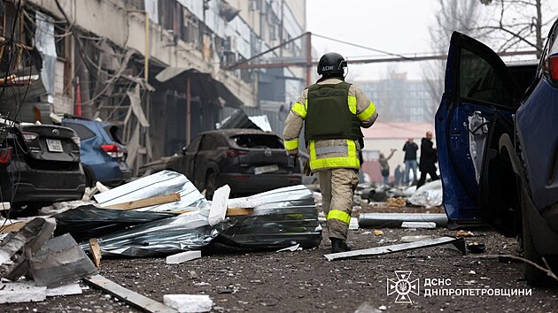 D�sledek rusk�ho raketov�ho �deru na Dnipro (1. prosinec 2025)