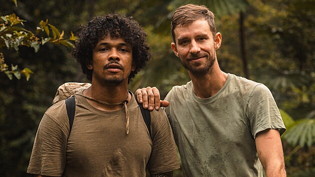 Hlavnmi protagonisty dokumentu Kongo: Cena slona jsou esk ochrnce zvat Arthur F. Sniegon (vpravo) a znm esk zpvk Ben Cristovao (vlevo). Za projektem stoj olomouck scenrista a producent Luk Hodis.