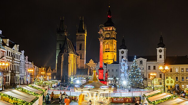 Vnon trhy v Hradci Krlov vsadily na osvden koncept s vesnikou a programem. (1. prosince 2025)