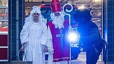 PardubiÄ�t�­ hasiÄ�i dÄ�laj�­ mikulášsk�© obchůzky, je to letitá tradice