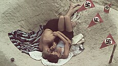 Mladý n�mecký pár na plá�i (1939)