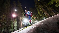 Michal Krmá na trati individuálního závodu v Östersundu.