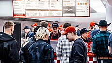 První pobo�ka oblíbeného fast foodového �et�zce Five Guys v OD Máj (4. prosince...