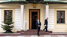 Petr Macinka (Motoristé) odchází po ukon�ení sch�zky s prezidentem Petrem...