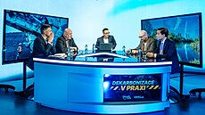 Hosty Kulatého stolu na téma dekarbonizace jsou Michal Macenauer, editel...