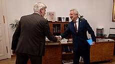 Kandidát na ministra obrany za SPD Jaromír Z�na po  p�ijetí u prezidenta Petra...