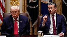 Ministr obrany Pete Hegseth b�hem zasedání kabinetu v Bílém dom�. (2. prosince...