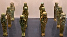 Egyptské poh�ební so�ky v muzeu v Cefalu na Sicílii (12. února 2025)