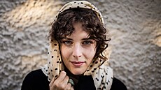 Here�ka Anna Wernerová Friedmannová pózuje p�ed objektivem. (12. zá�í 2025)