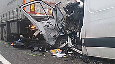 Nehoda u Velkých Nmic dopadla tragicky pro idie dodávky. (9. prosince 2025)