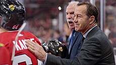 Kevin Dineen b�hem svého p�sobení u Chicaga Blackhawks vedl i �eského...